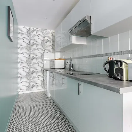 Cosy Saint Fargeau Gambetta 4 *